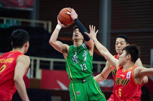 连续缺席无碍郭少竞争MVP 战神杯已是他的囊中物？